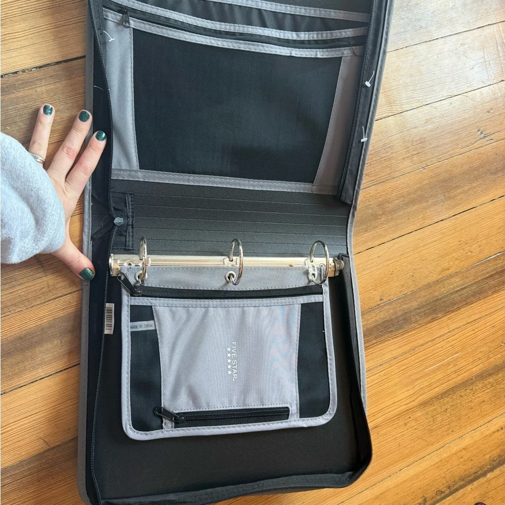 Five Star Zipper Binder Organizer Black & Gray 3-Ring School Binder With Pockets